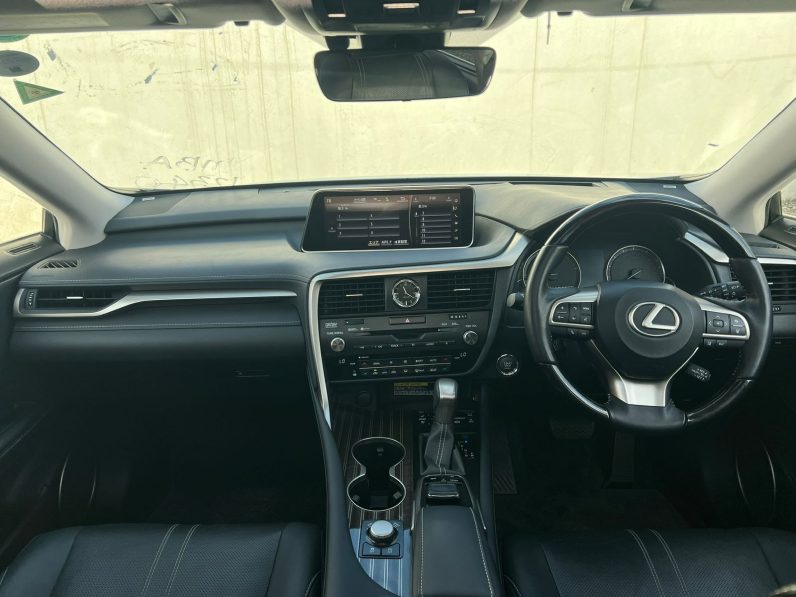 
								Lexus RX300 full									