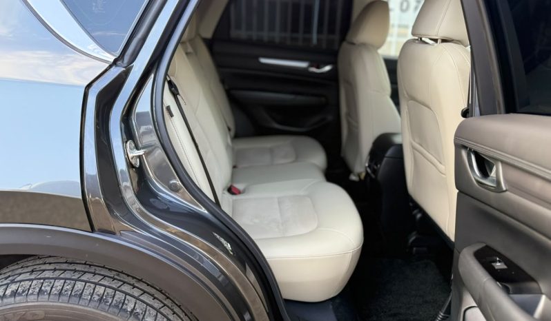
								Mazda CX-5 full									