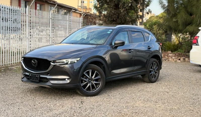 
								Mazda CX-5 full									