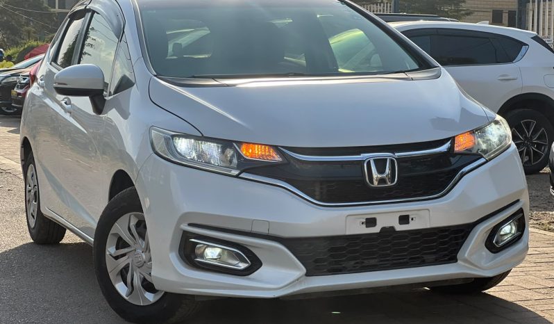 
								Honda Fit full									