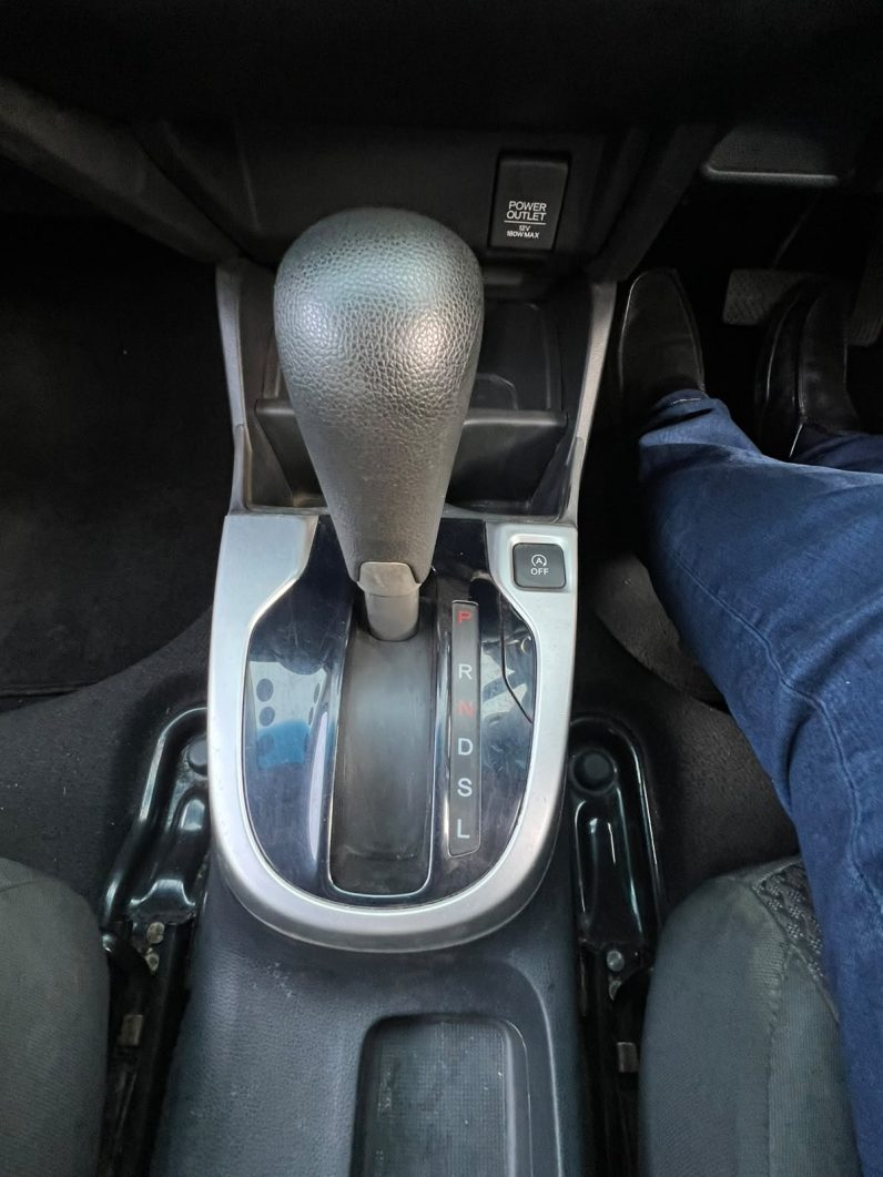 
								Honda Fit full									