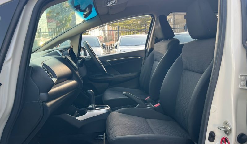 
								Honda Fit full									