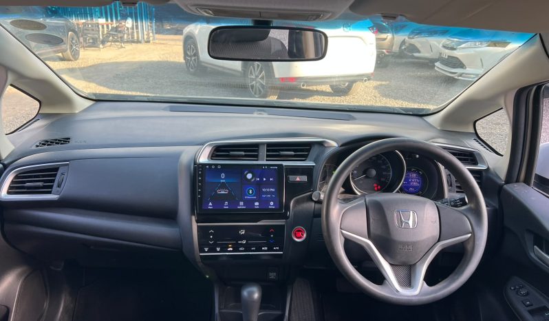 
								Honda Fit full									