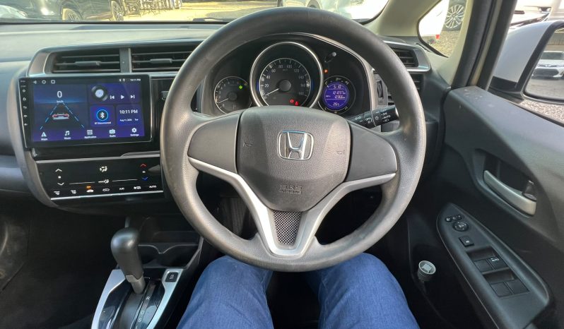 
								Honda Fit full									