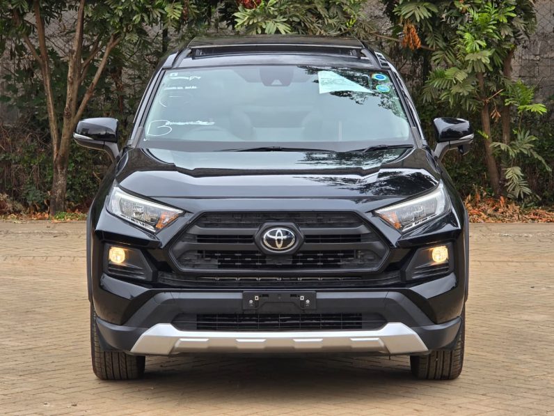 
								Toyota Rav4 full									