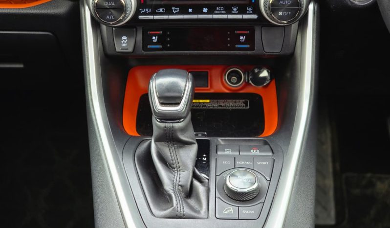 
								Toyota Rav4 full									