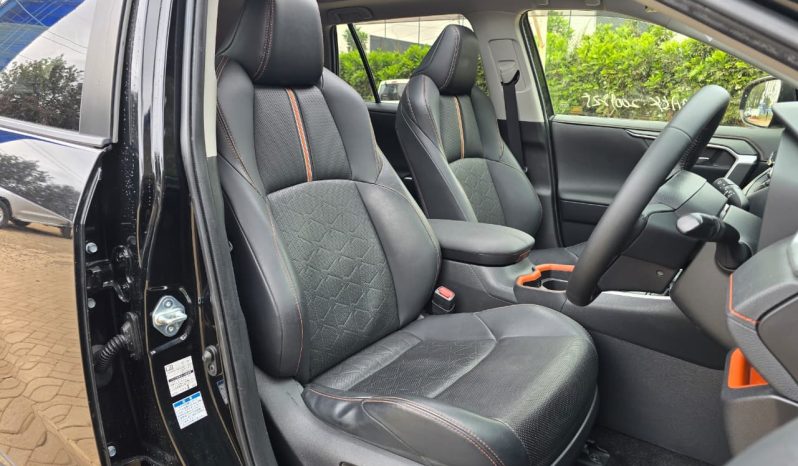 
								Toyota Rav4 full									
