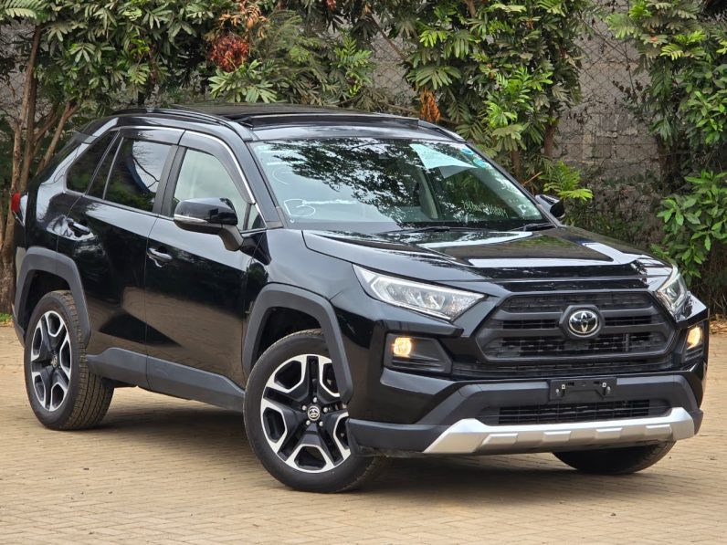 
								Toyota Rav4 full									