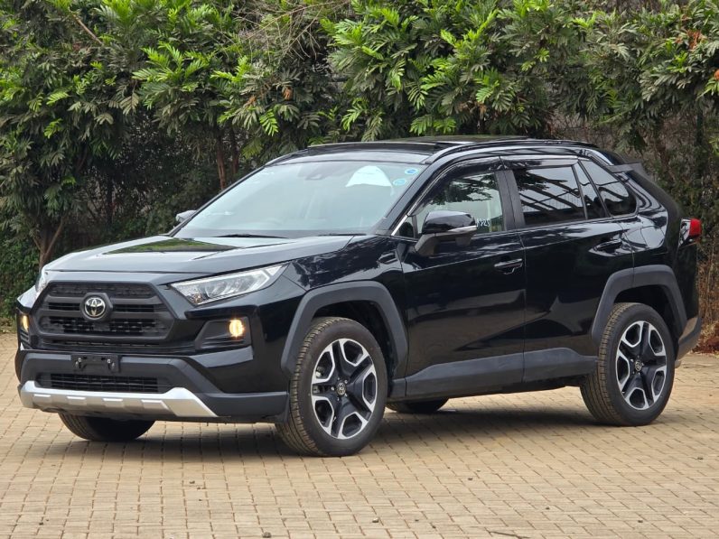 
								Toyota Rav4 full									