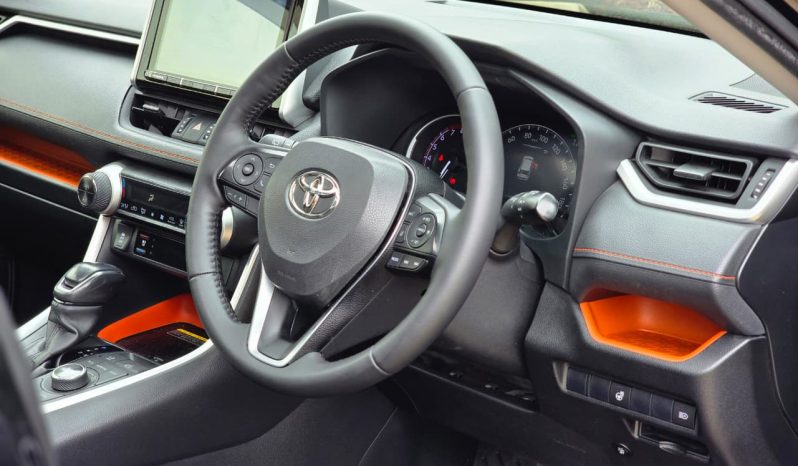 
								Toyota Rav4 full									