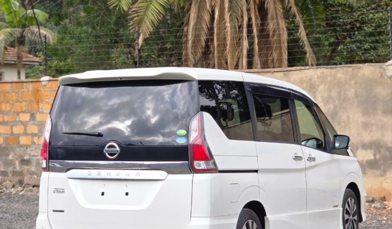 
								Nissan Serena full									