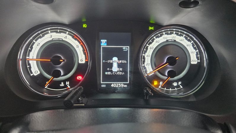 
								Toyota Hilux full									