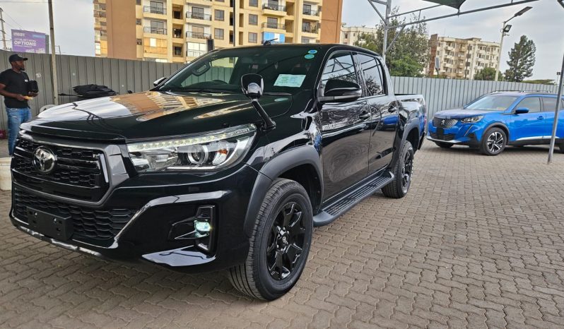 
								Toyota Hilux full									