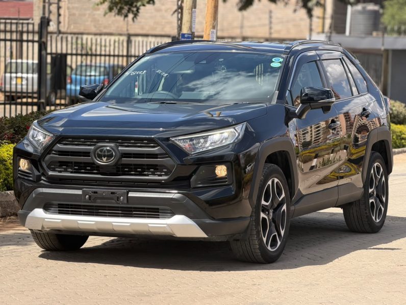 
								Toyota Rav4 full									