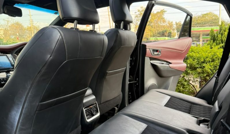 
								Toyota Harrier full									