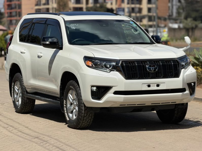 
								Toyota Landcruiser Prado TXL full									