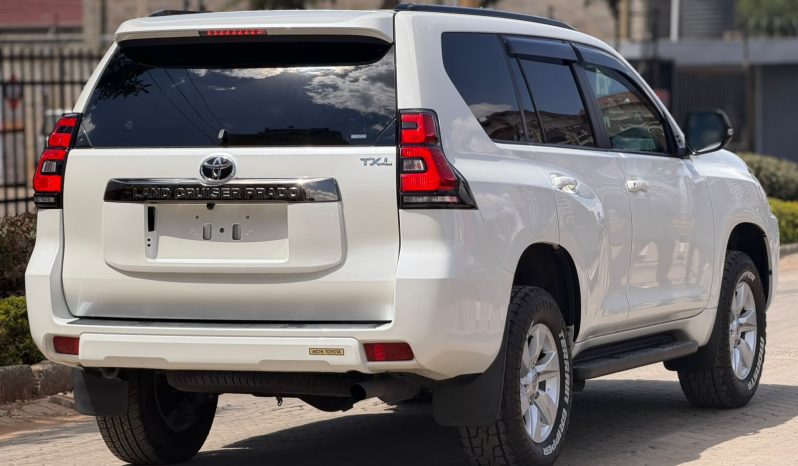 
								Toyota Landcruiser Prado TXL full									