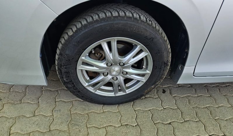 
								Toyota Noah full									