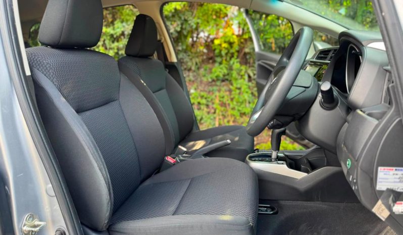 
								Honda Fit full									