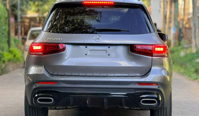 
								Mercedes Benz GLB 200 full									