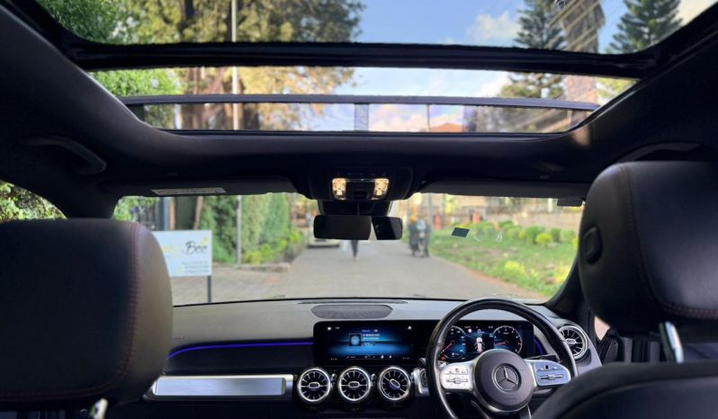 
								Mercedes Benz GLB 200 full									