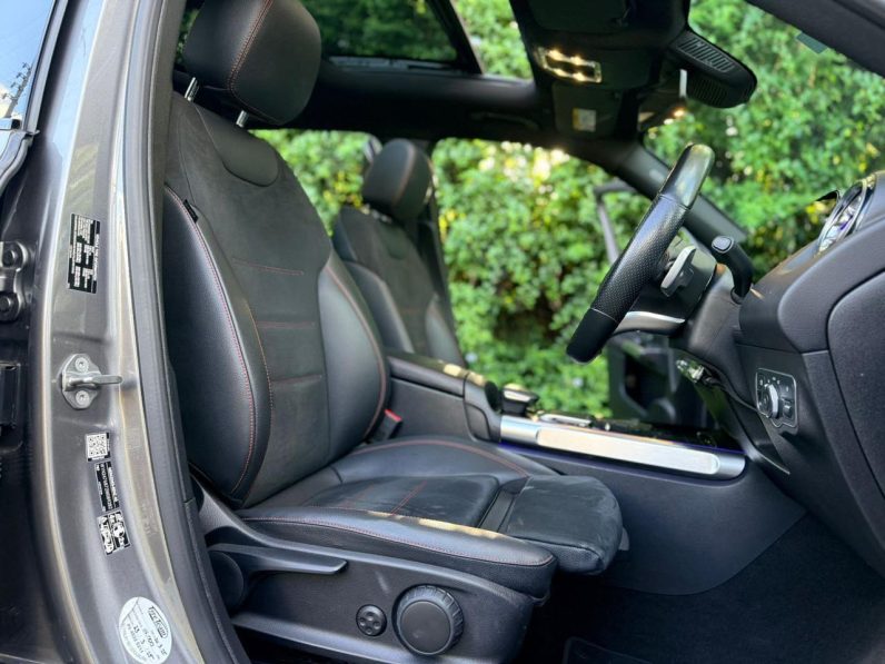 
								Mercedes Benz GLB 200 full									