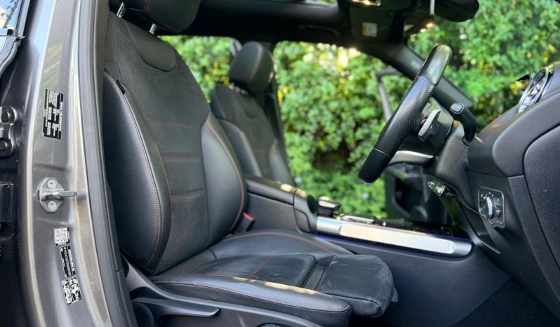 
								Mercedes Benz GLB 200 full									