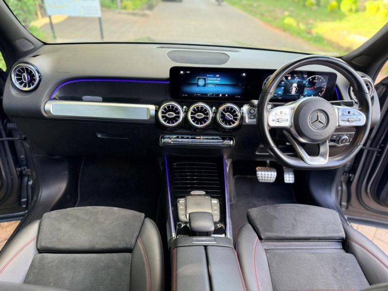 
								Mercedes Benz GLB 200 full									