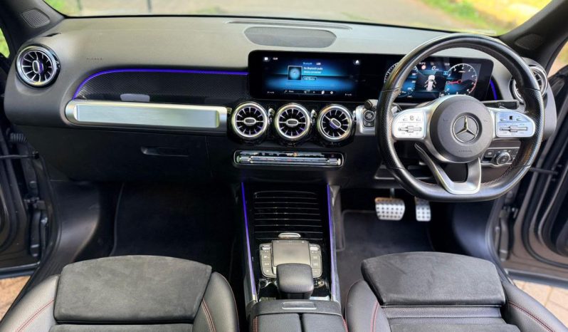 
								Mercedes Benz GLB 200 full									