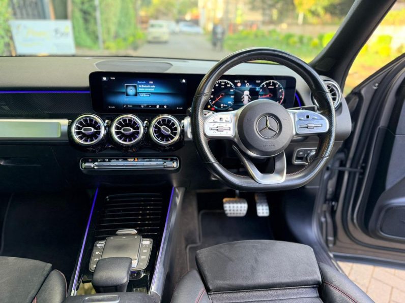 
								Mercedes Benz GLB 200 full									
