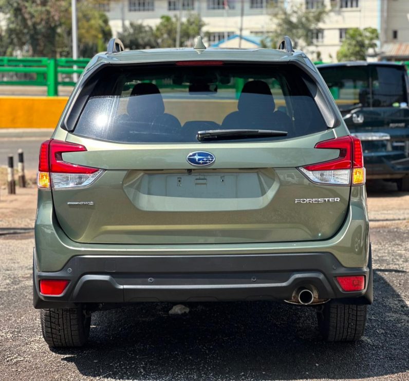 
								Subaru Forester SK9 X Break full									