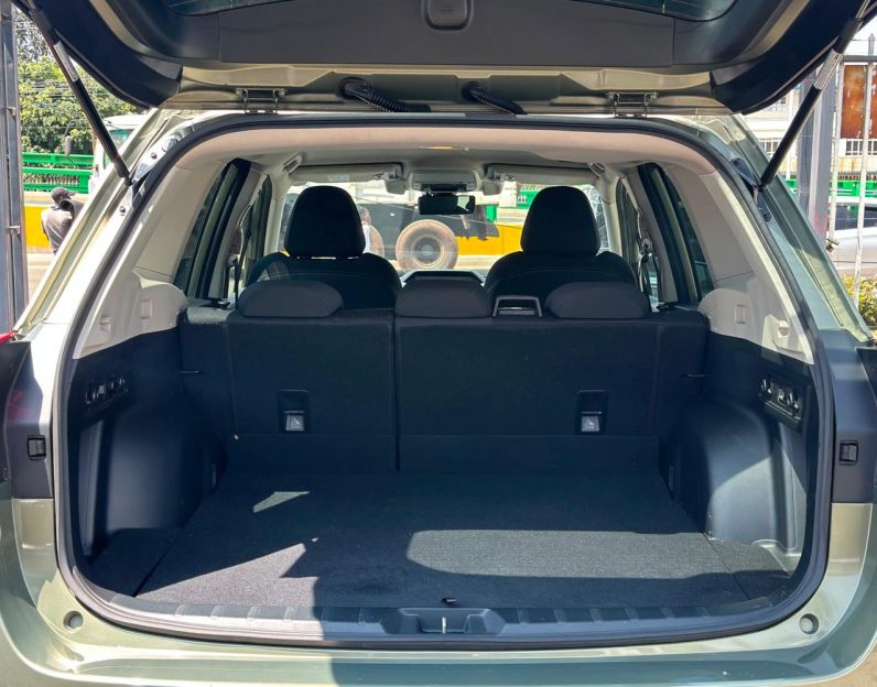 
								Subaru Forester SK9 X Break full									
