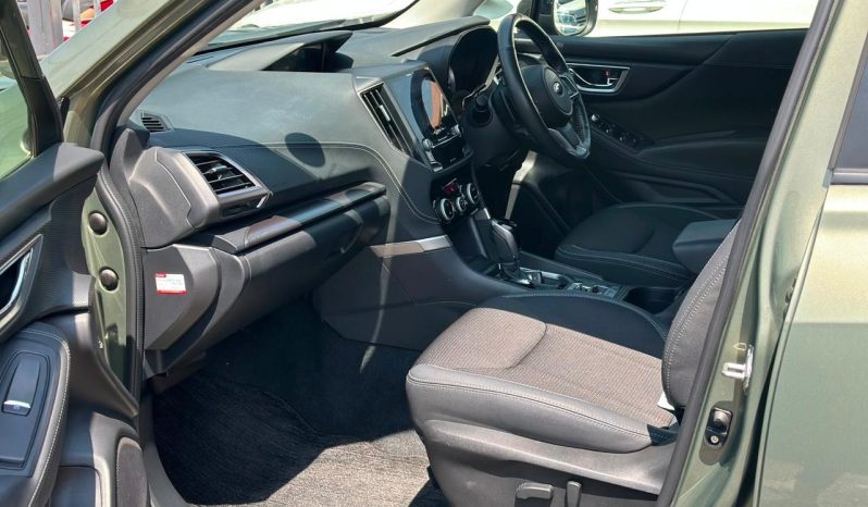 
								Subaru Forester SK9 X Break full									