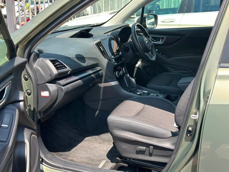 
								Subaru Forester SK9 X Break full									