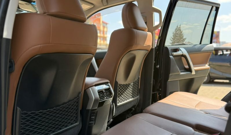 
								Toyota Landcruiser Prado TXL full									