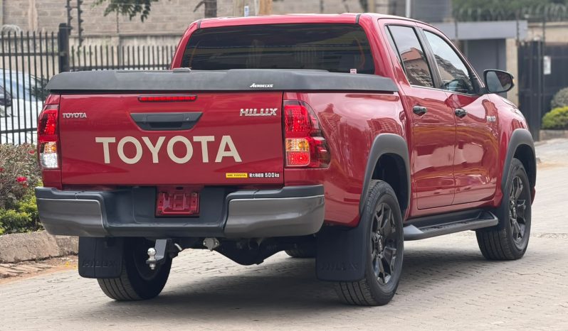 
								Toyota Hilux full									