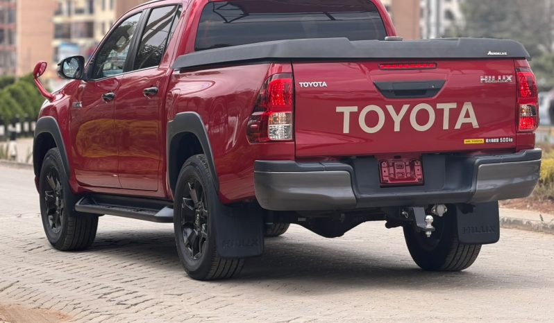 
								Toyota Hilux full									