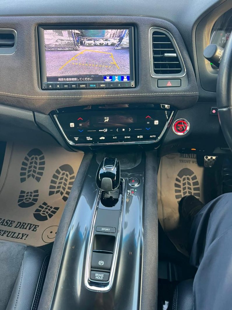 
								Honda Vezel full									