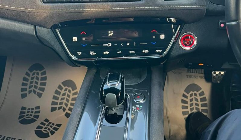
								Honda Vezel full									