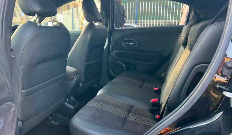 
								Honda Vezel full									