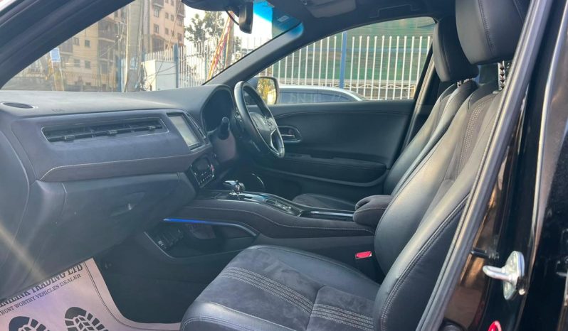 
								Honda Vezel full									