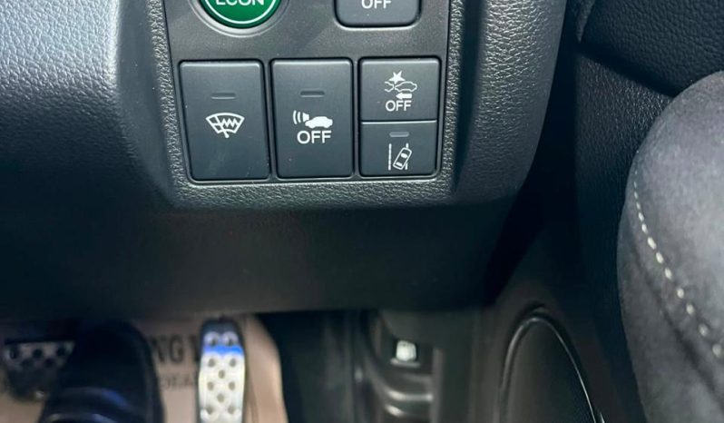 
								Honda Vezel full									