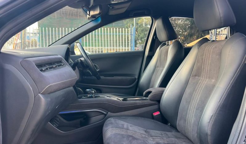 
								Honda Vezel full									