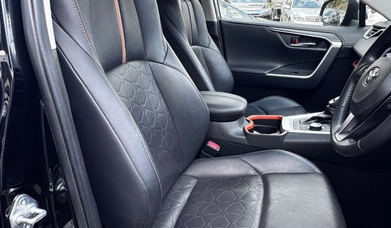 
								Toyota Rav4 full									