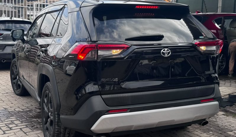 
								Toyota Rav4 full									
