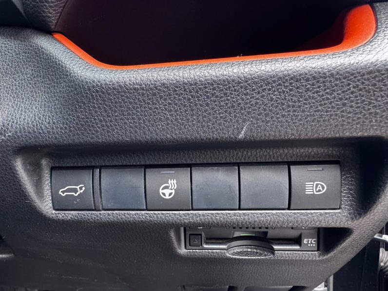 
								Toyota Rav4 full									