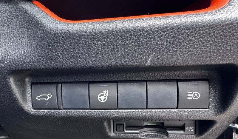 
								Toyota Rav4 full									