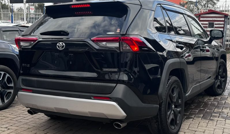 
								Toyota Rav4 full									