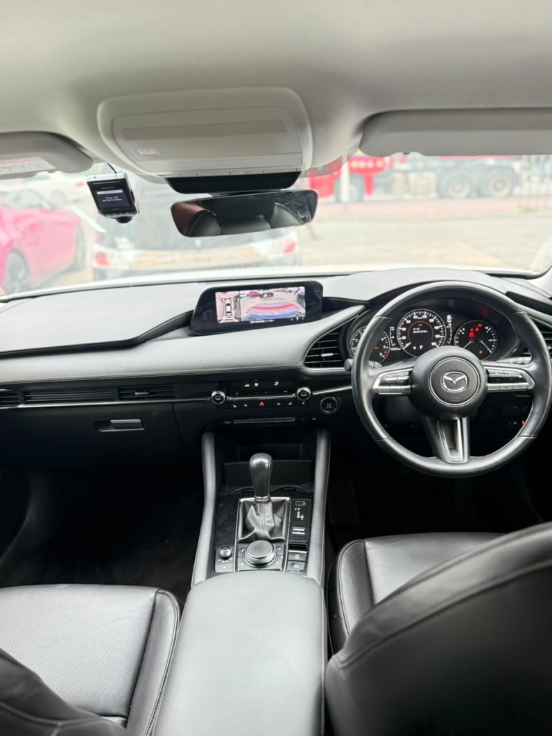 
								Mazda 3 full									