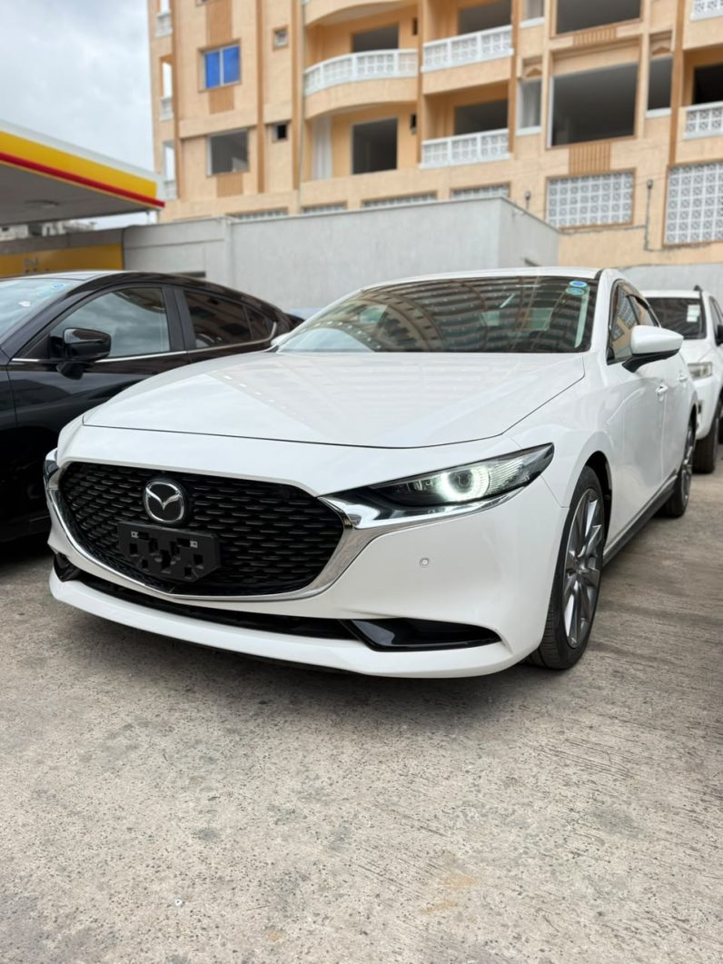 
								Mazda 3 full									